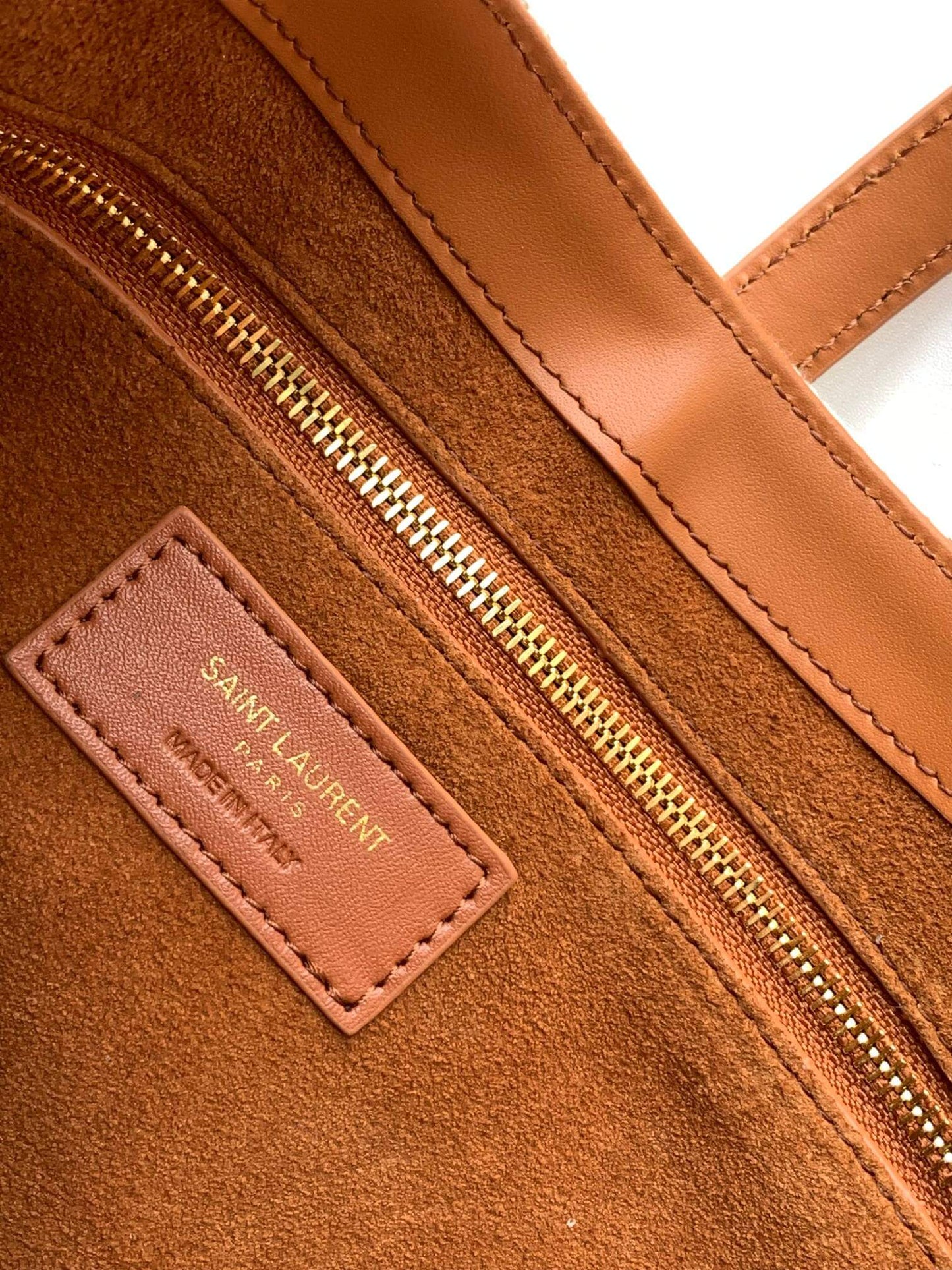 YSL Le 5 À 7 Hobo Bag