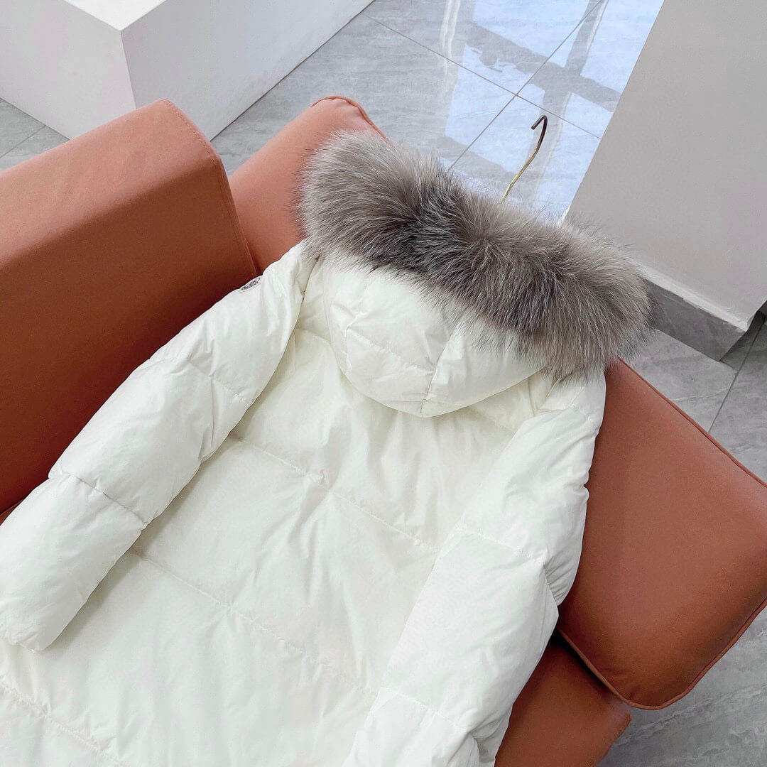 Moncler Winter Latest Hooded Long Down Jacket