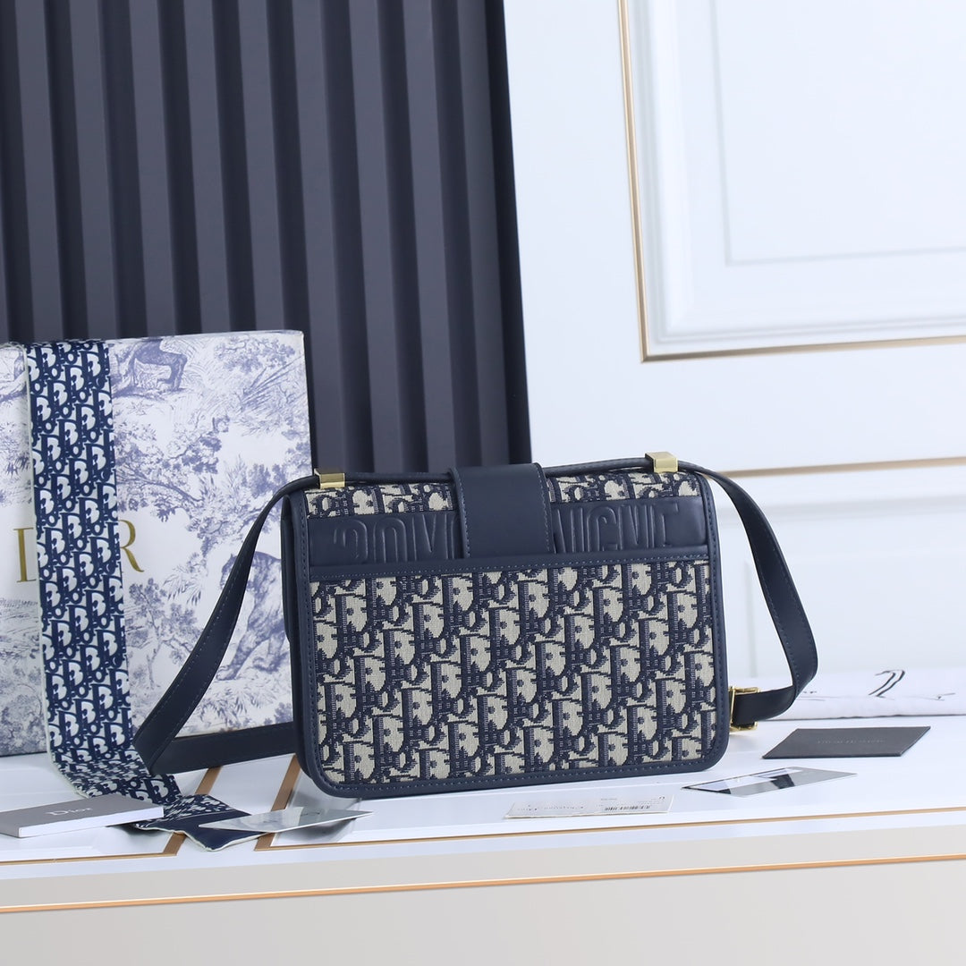 DIOR Montaigne Bag