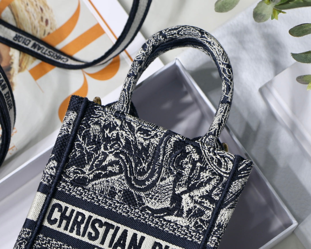 DIOR New Mini Tote Bag