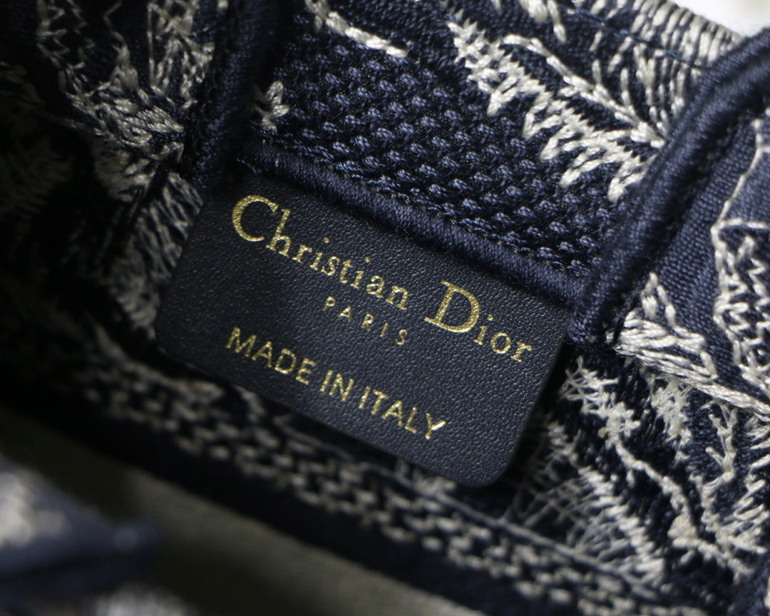 DIOR New Mini Tote Bag