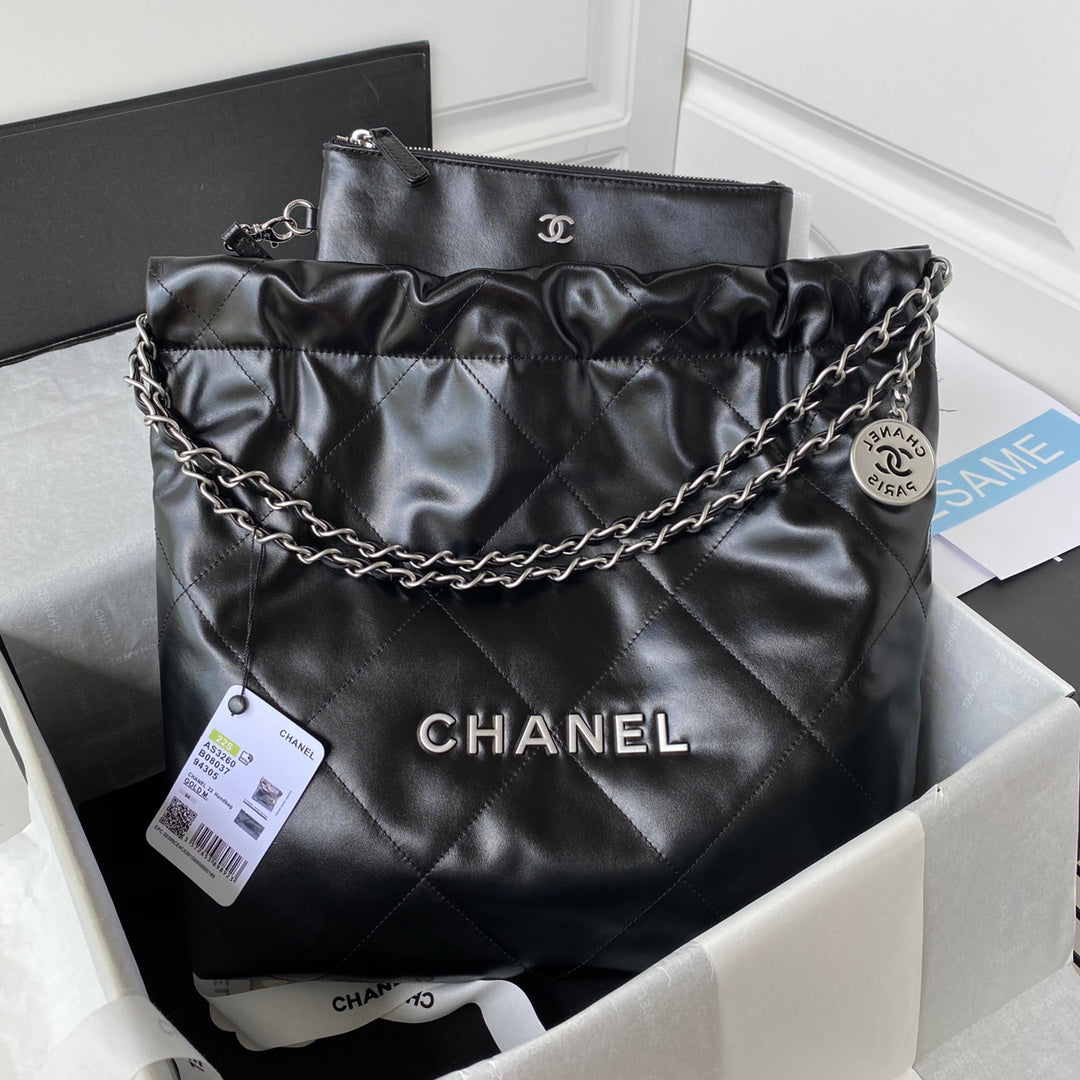 Chanel 22 Shopping Bag