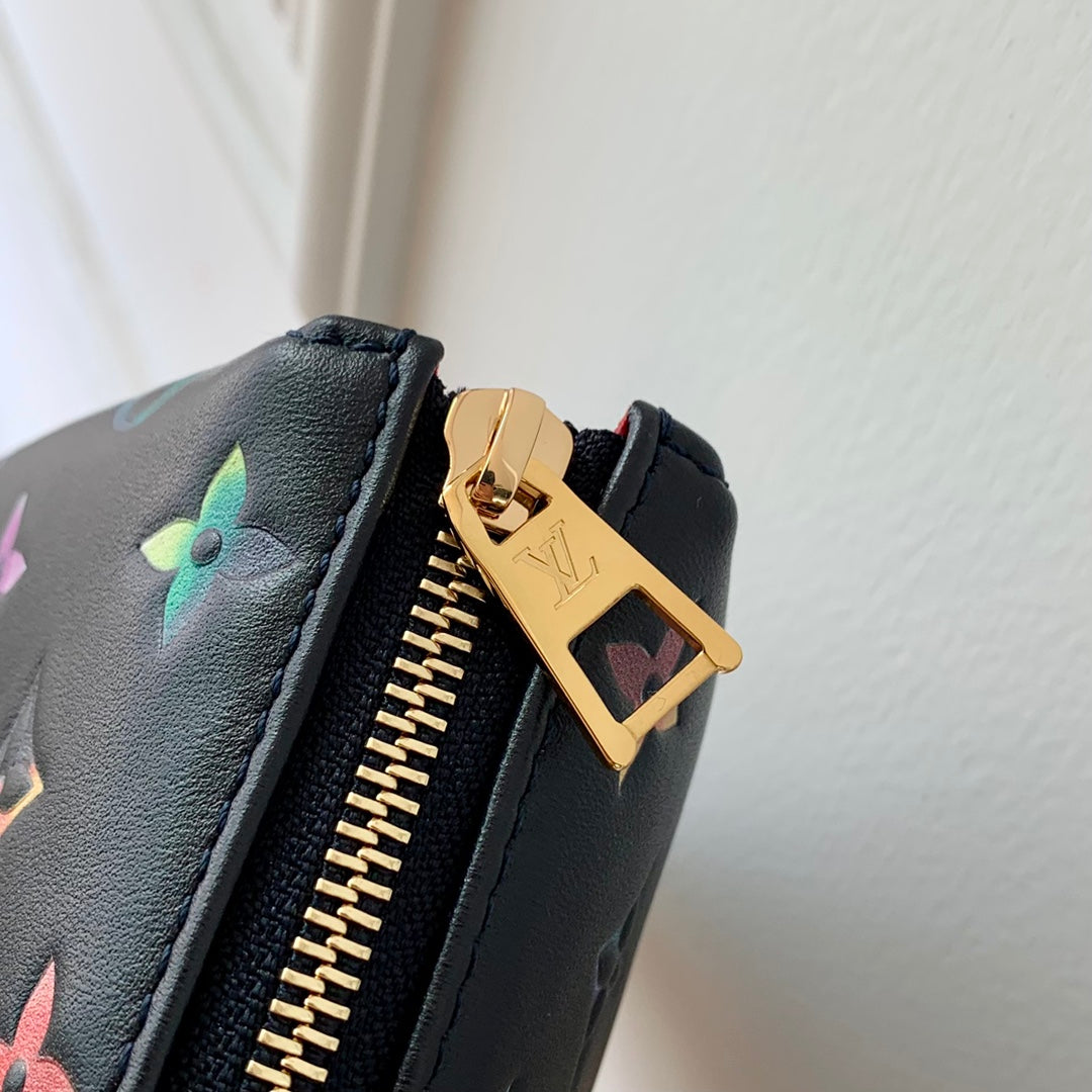 LV Coussin Bag