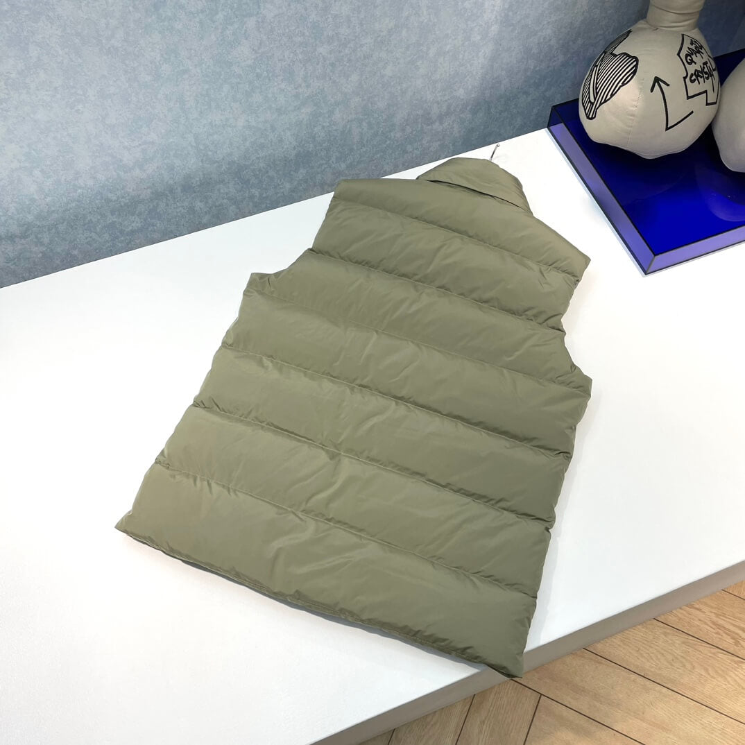 Moncler Sleeveless Green Down Vest New Arrivals 2023