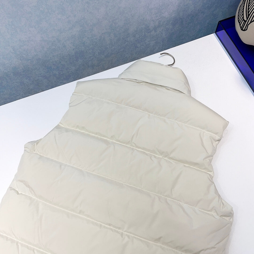 Moncler Sleeveless White Down Vest New Arrivals 2023