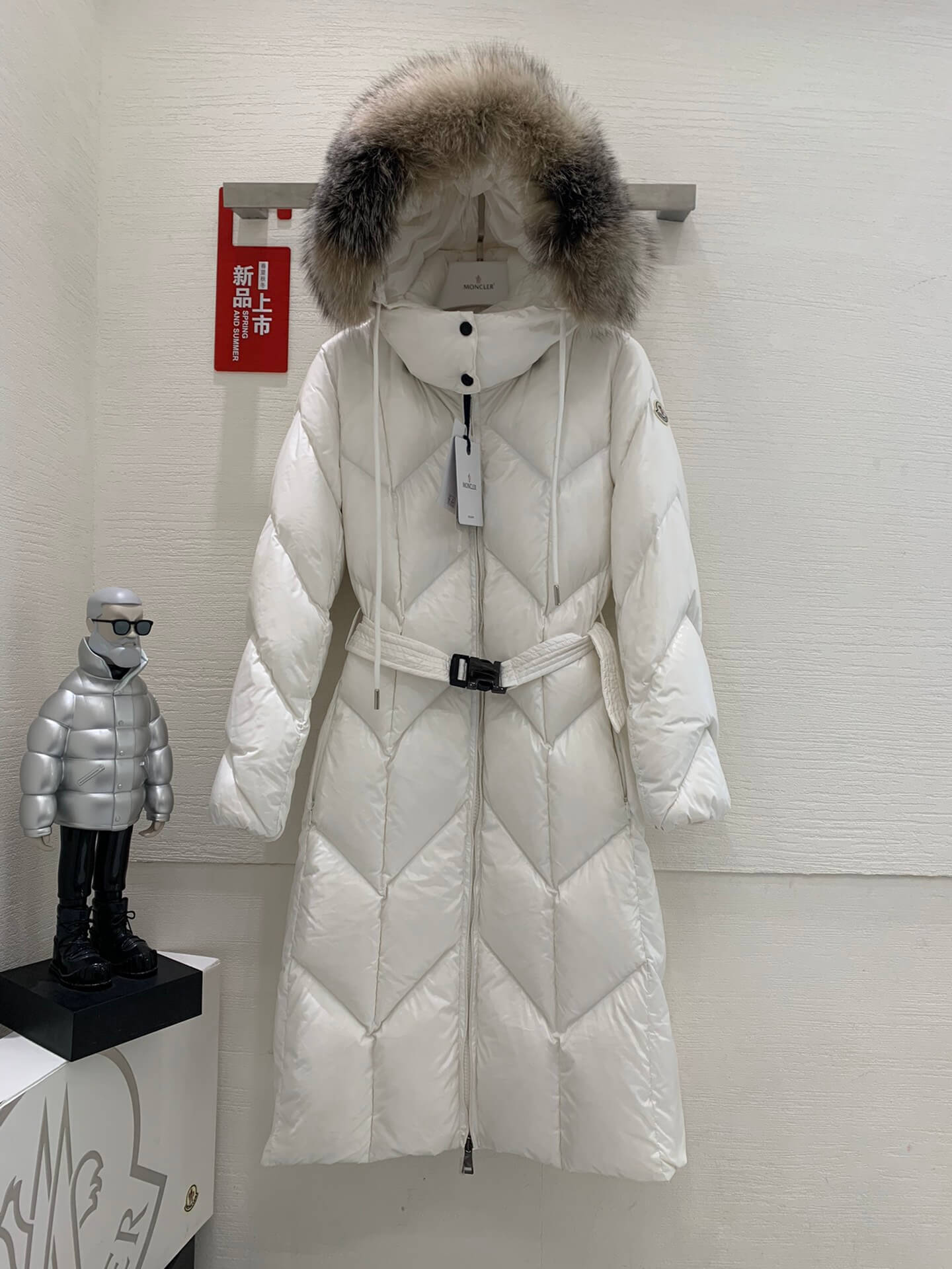 Moncler New Knee-Length Women's Down Jacket in White