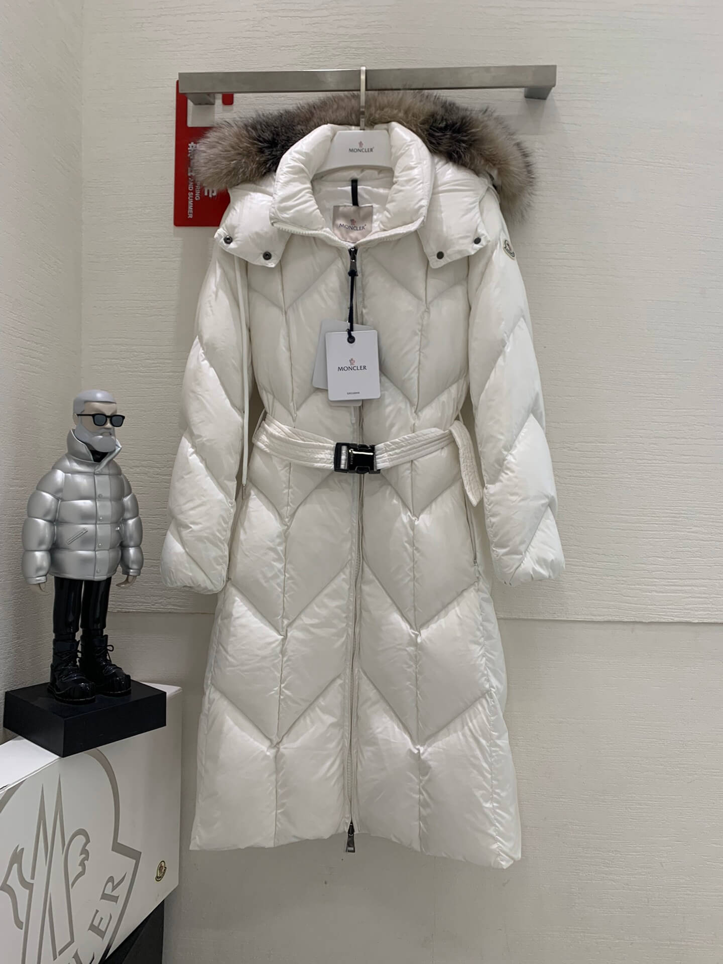 Moncler New Knee-Length Women's Down Jacket in White