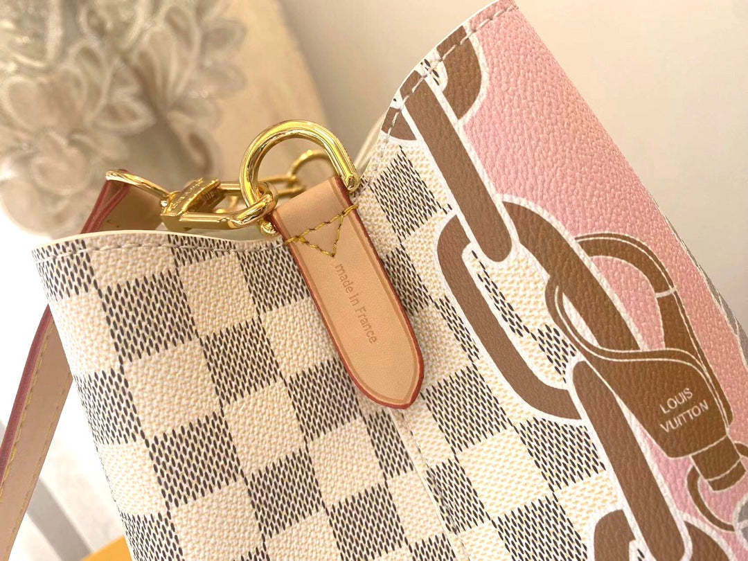 LV NeoNoe Monogram Bag