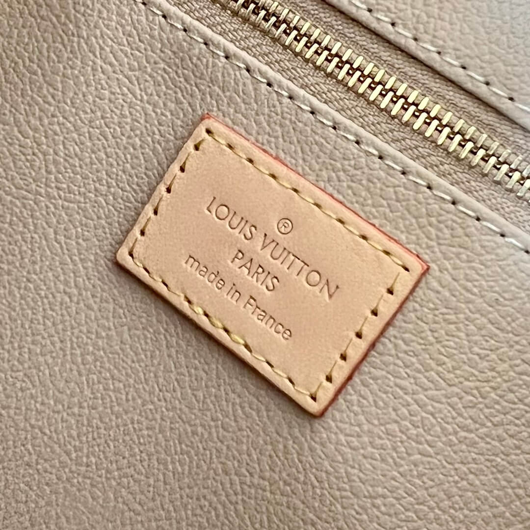 LV Presbyopic Cosmetic Bag