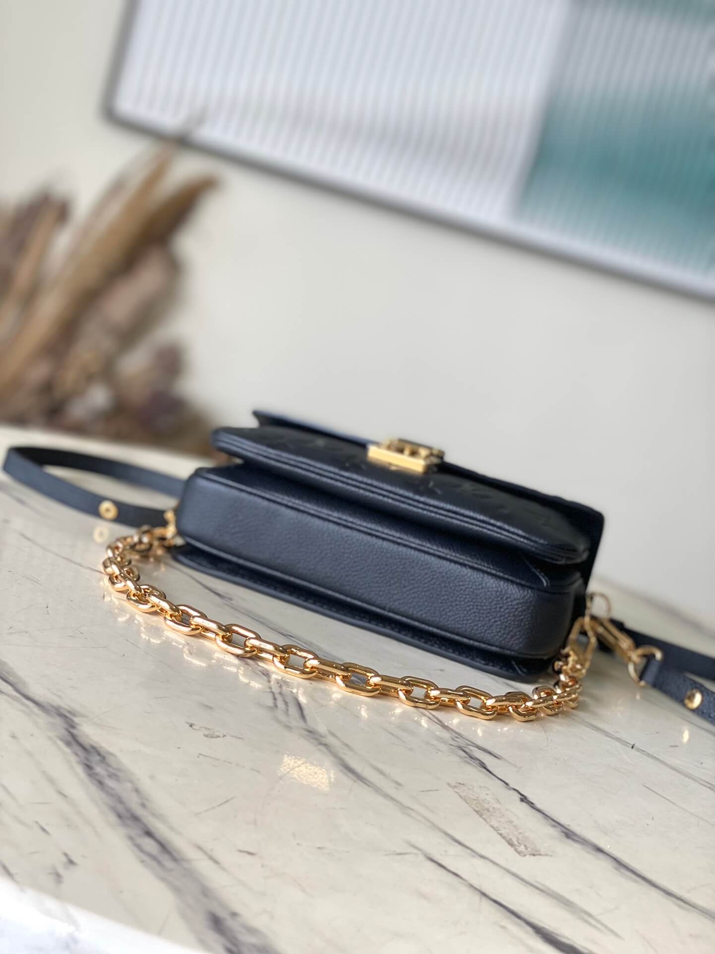 LV Pochette Metis East West Handbag