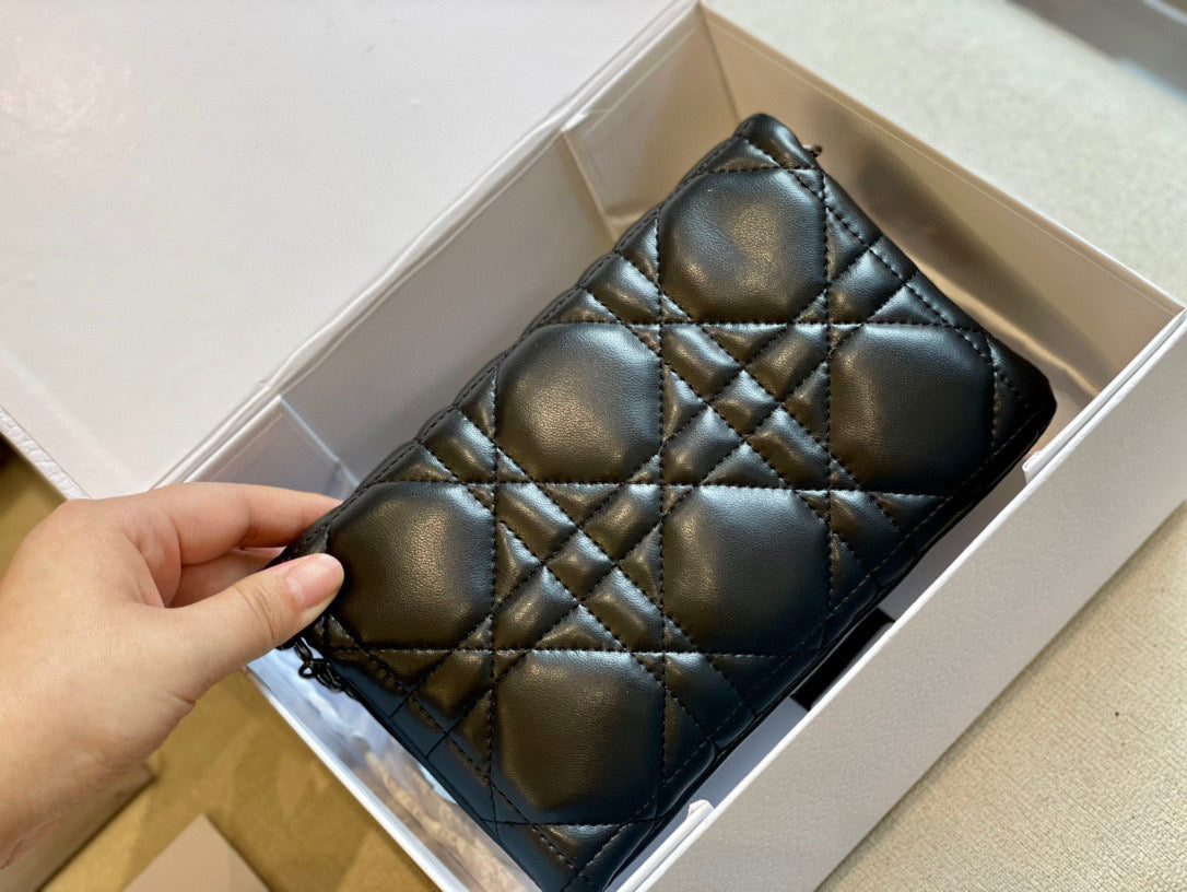 Dior 22S Caro Chain Bag