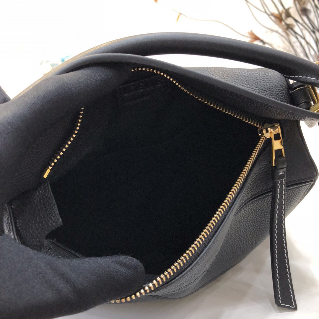 Loewe Puzzle Bag