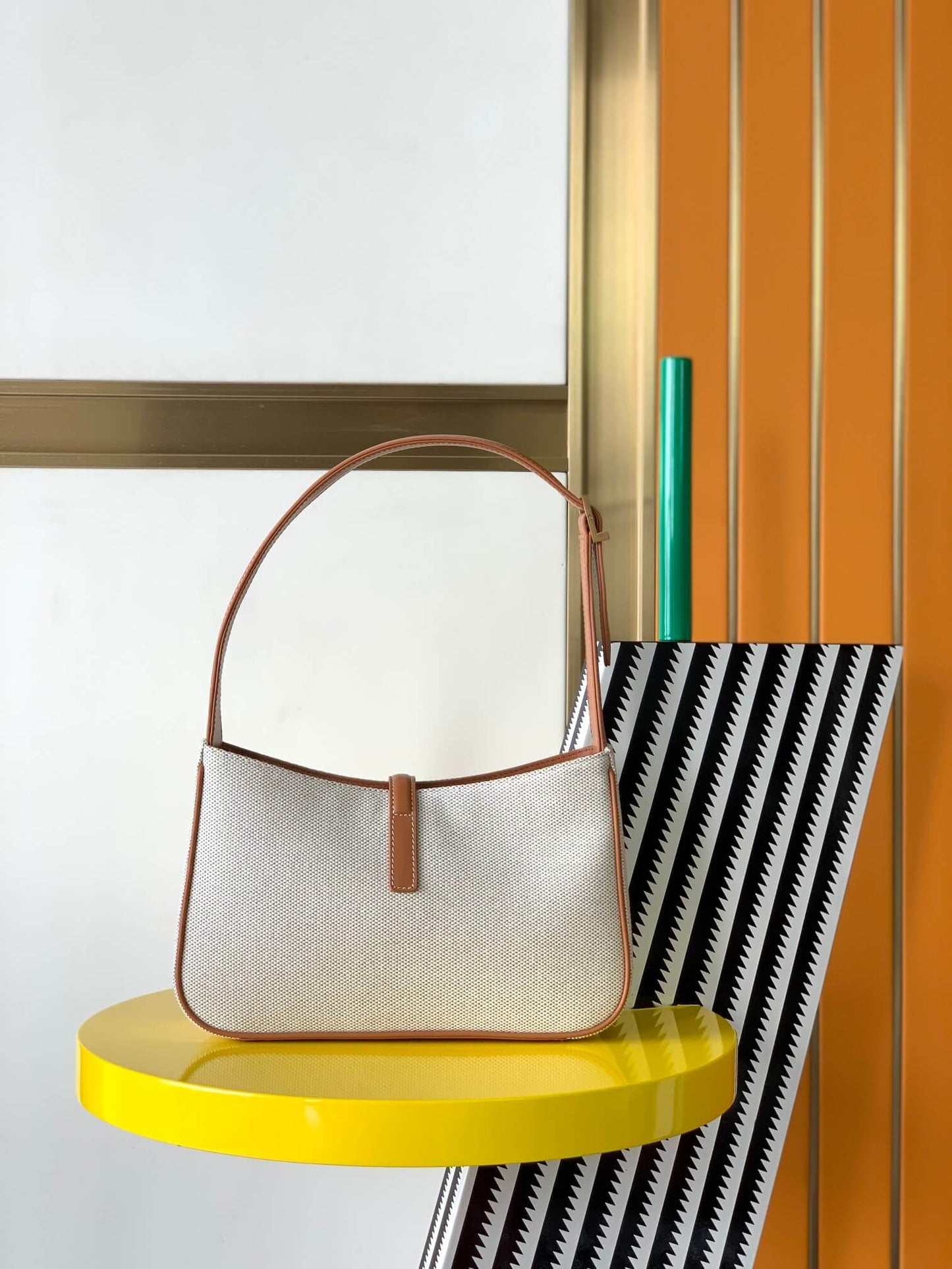YSL Le 5 À 7 Hobo Bag