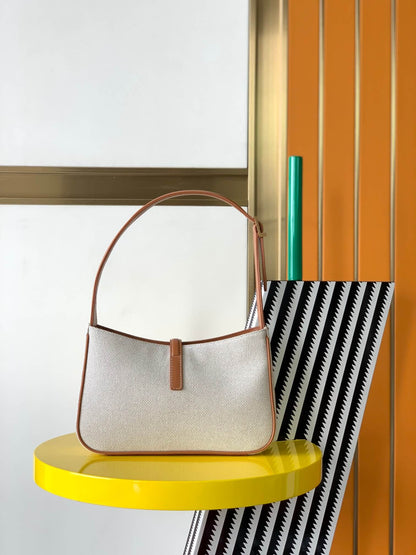 YSL Le 5 À 7 Hobo Bag