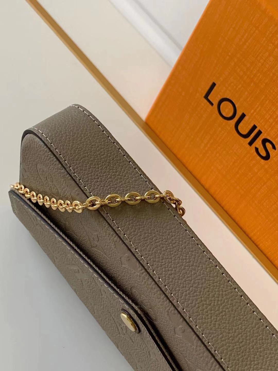 LV Pochette Felicie