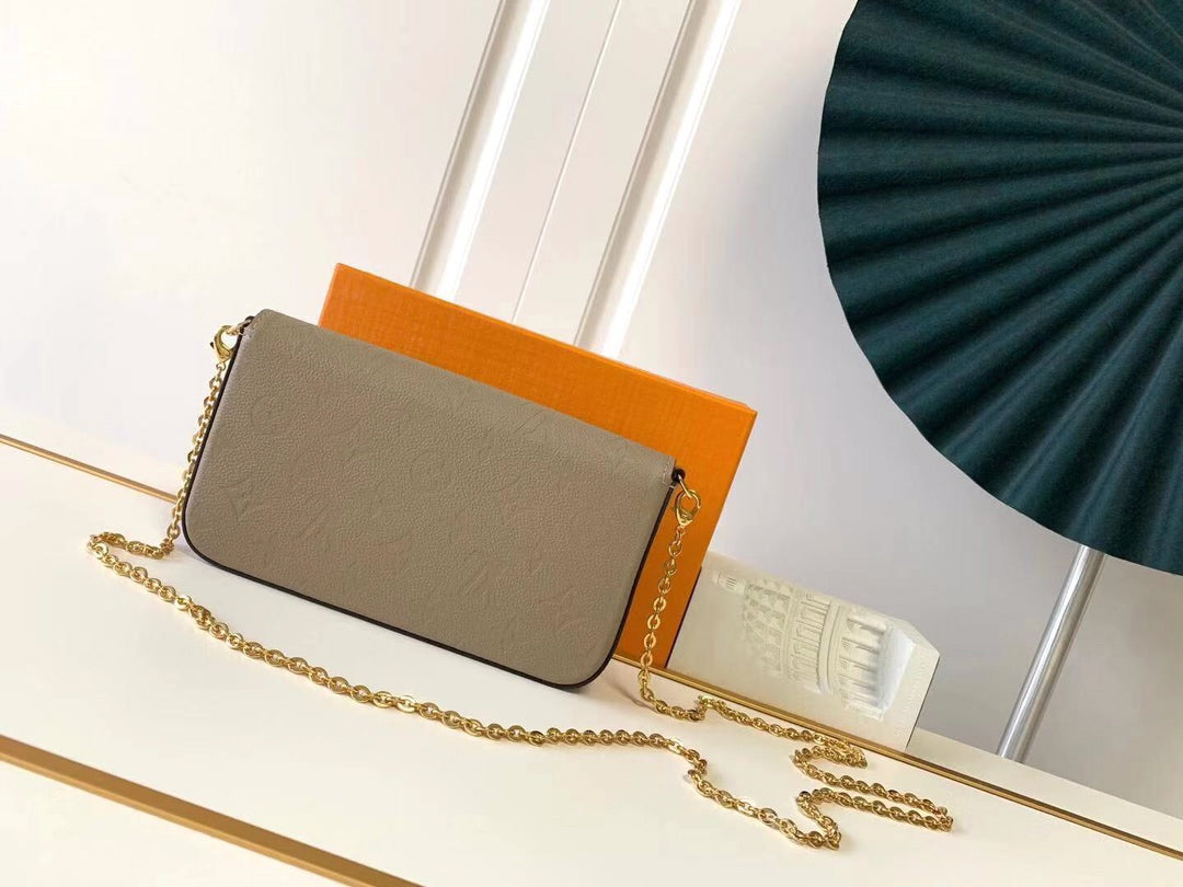 LV Pochette Felicie