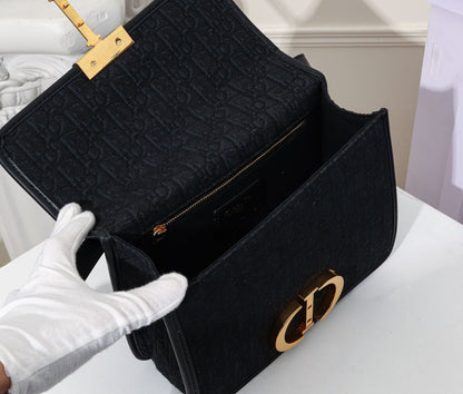 DIOR Montaigne bag