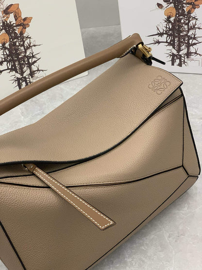 Loewe Medium Puzzle Bag