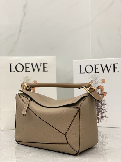 Loewe Medium Puzzle Bag
