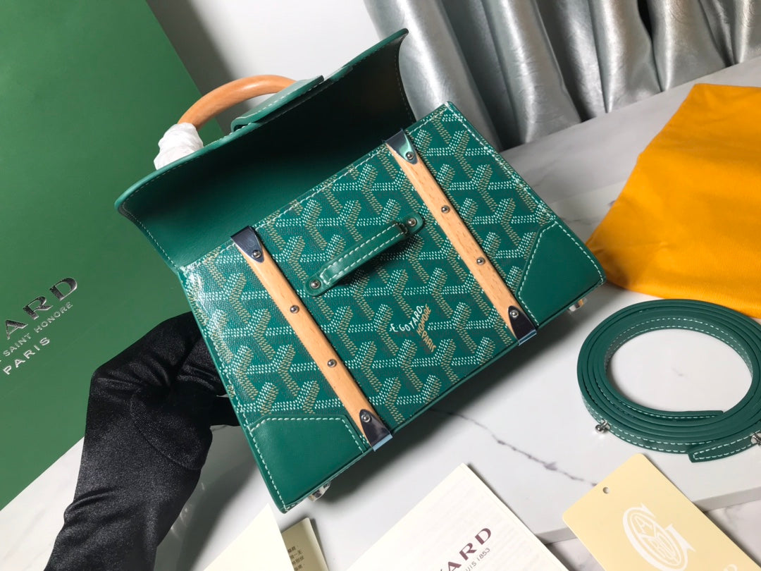 Goyard Soft Saigon Bag