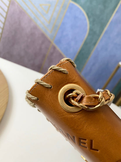 Chanel Vintage Resin Leather Chain Bag
