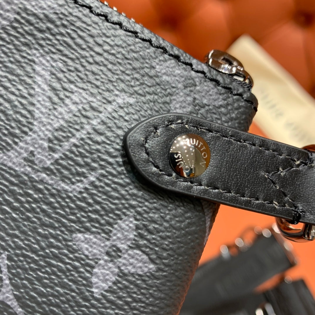 LV Trio Messenger Bag