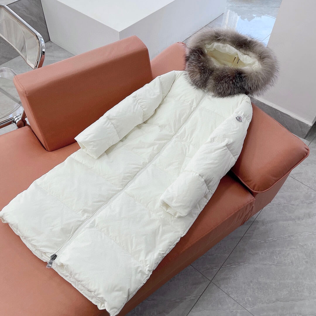 Moncler Winter Latest Hooded Long Down Jacket