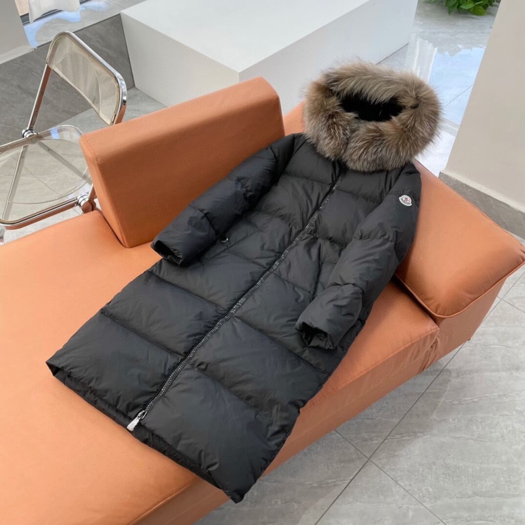 Moncler Winter Latest Hooded Long Down Jacket