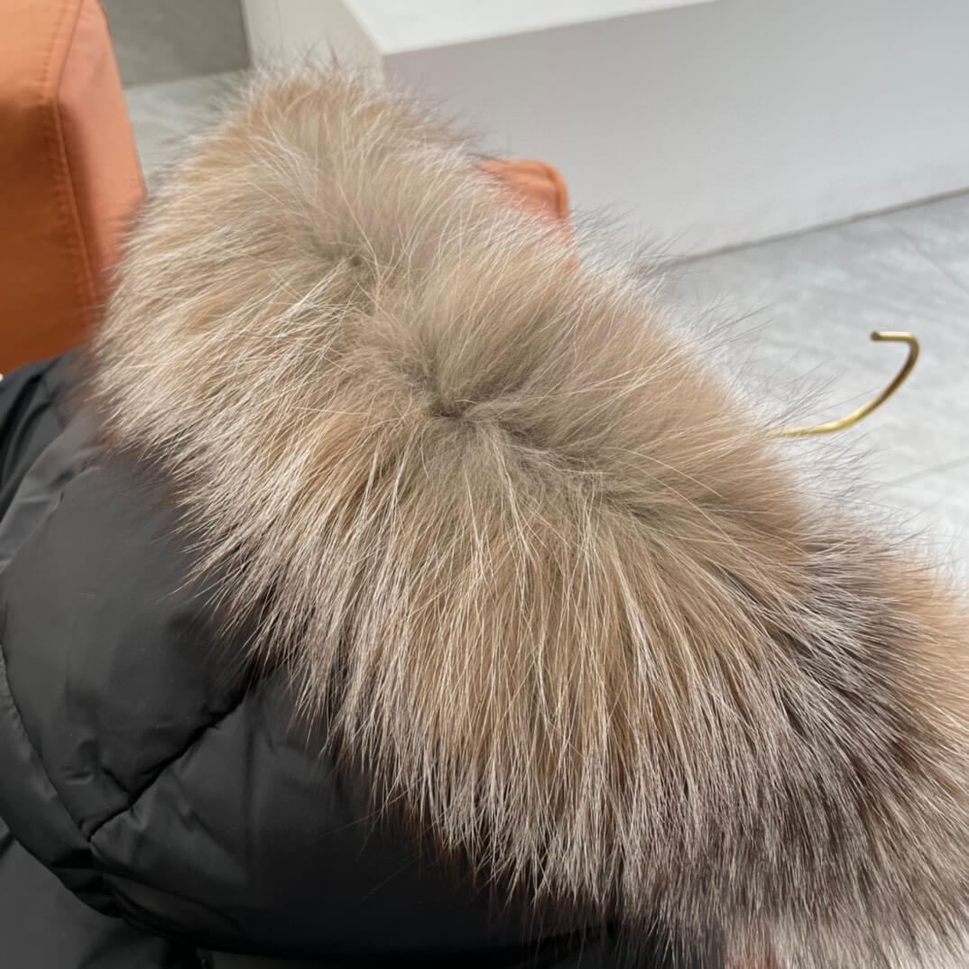 Moncler Winter Latest Hooded Long Down Jacket