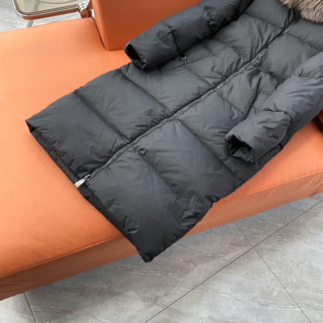 Moncler Winter Latest Hooded Long Down Jacket