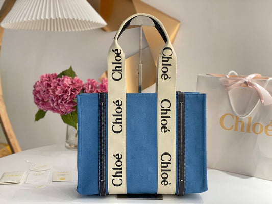 Chloe Medium Woody Tote Bag