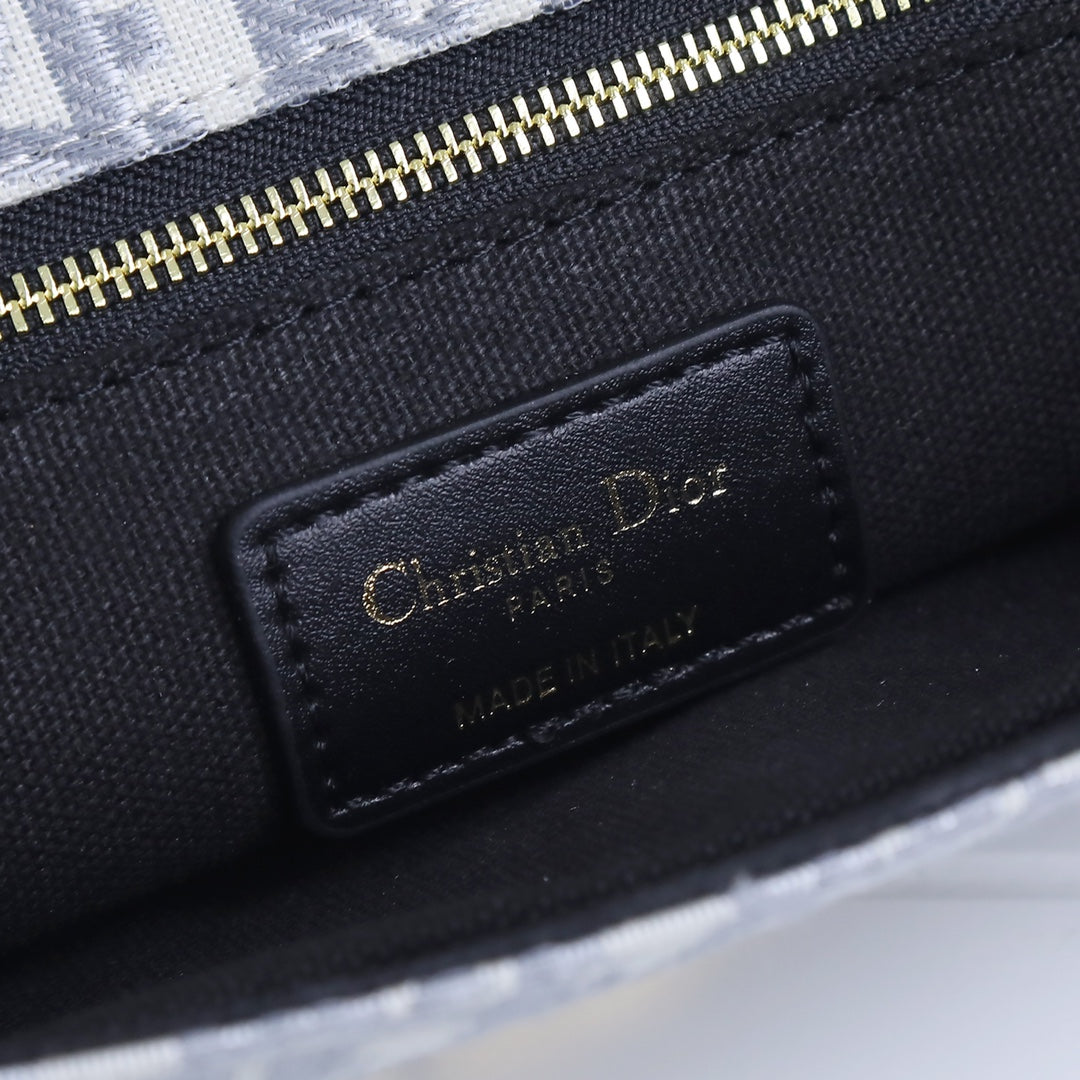 DIOR Montaigne Bag