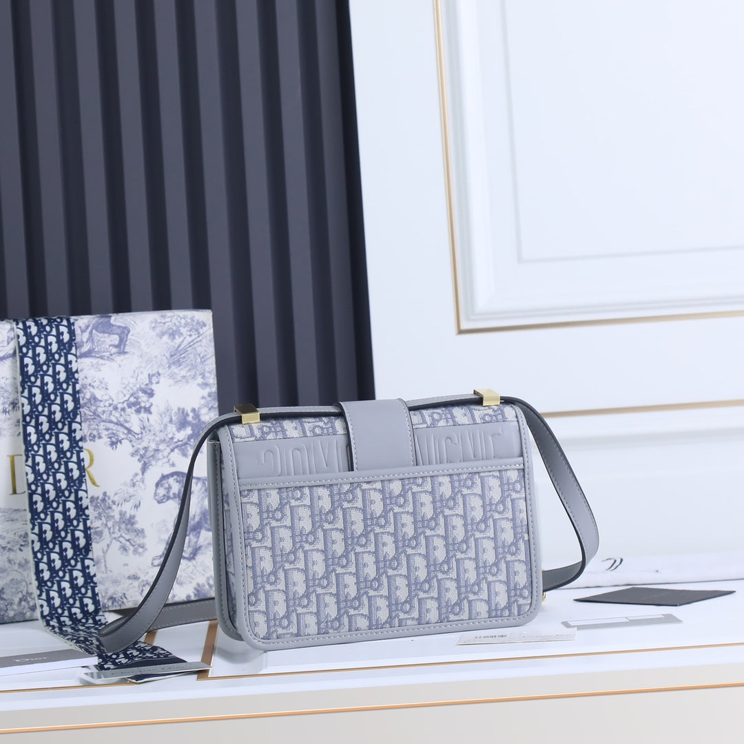 DIOR Montaigne Bag