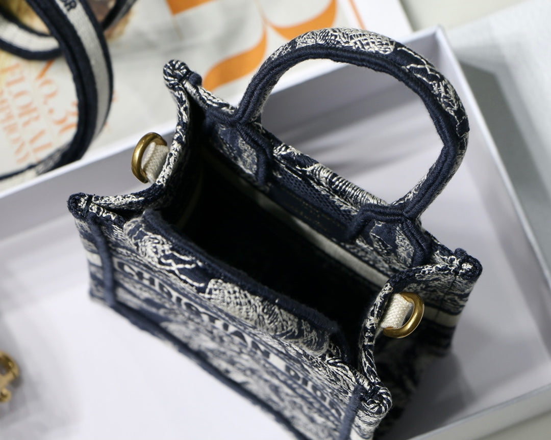 DIOR New Mini Tote Bag
