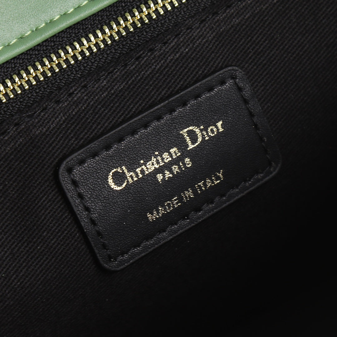 DIOR Montaigne Bag