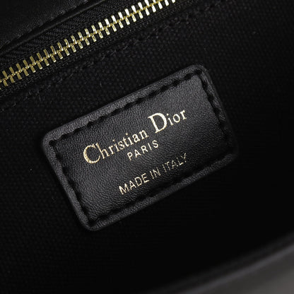 DIOR Montaigne Bag