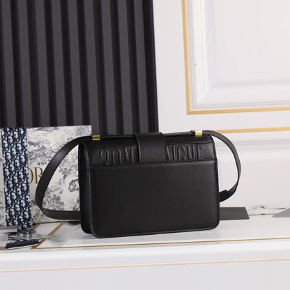 DIOR Montaigne Bag