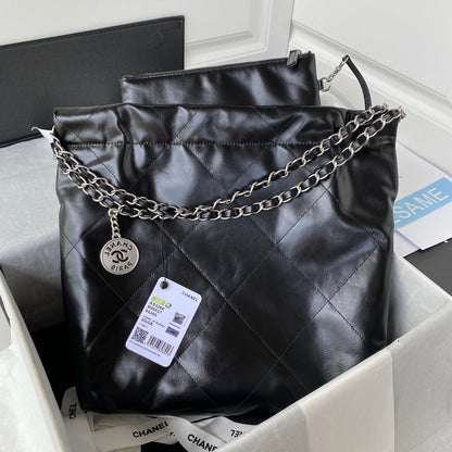 Chanel 22 Shopping Bag