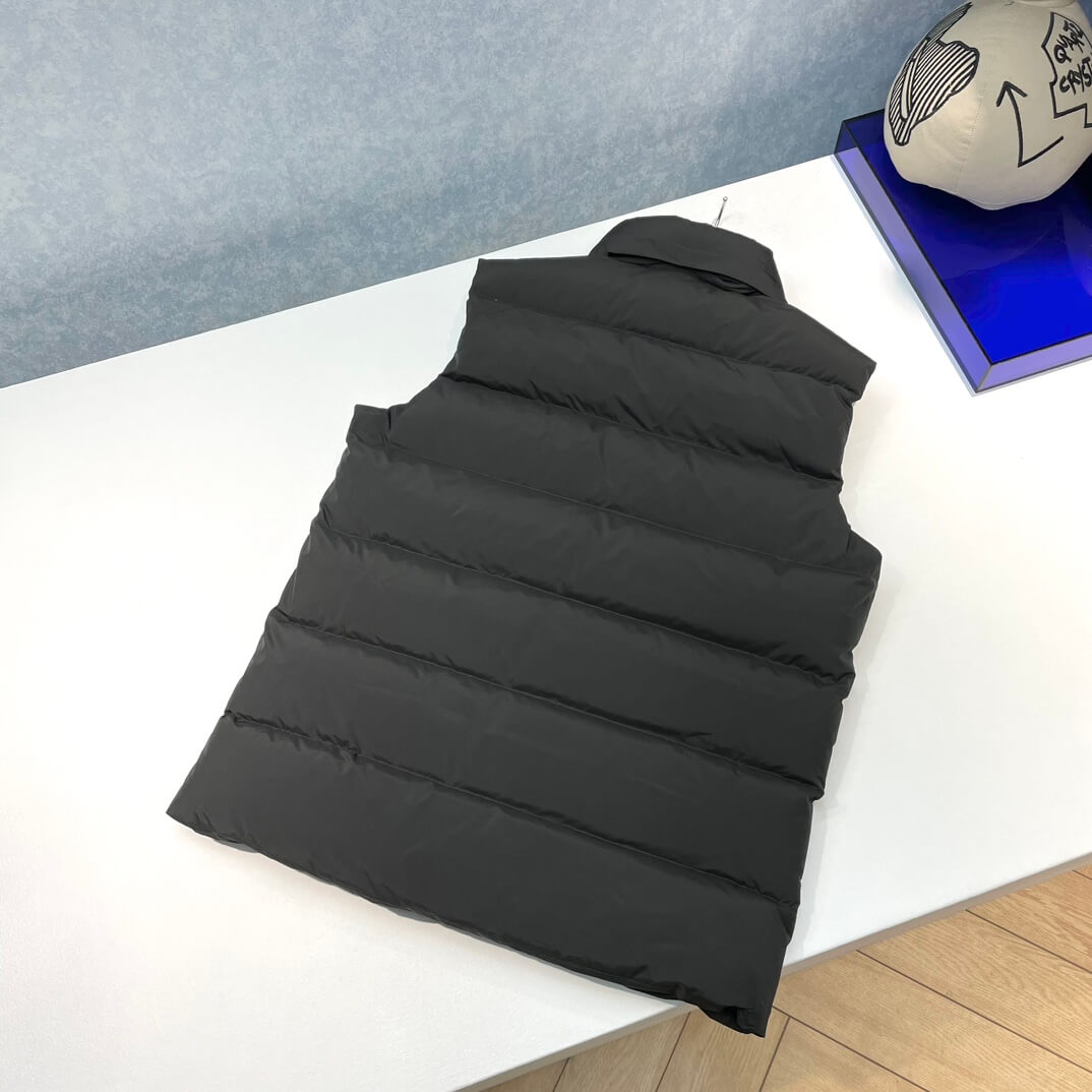 Moncler Sleeveless Black Down Vest New Arrivals 2023