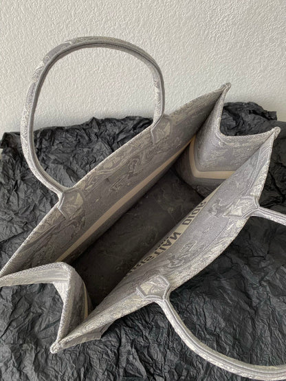 Dior Tote Jungle Shopping Bag