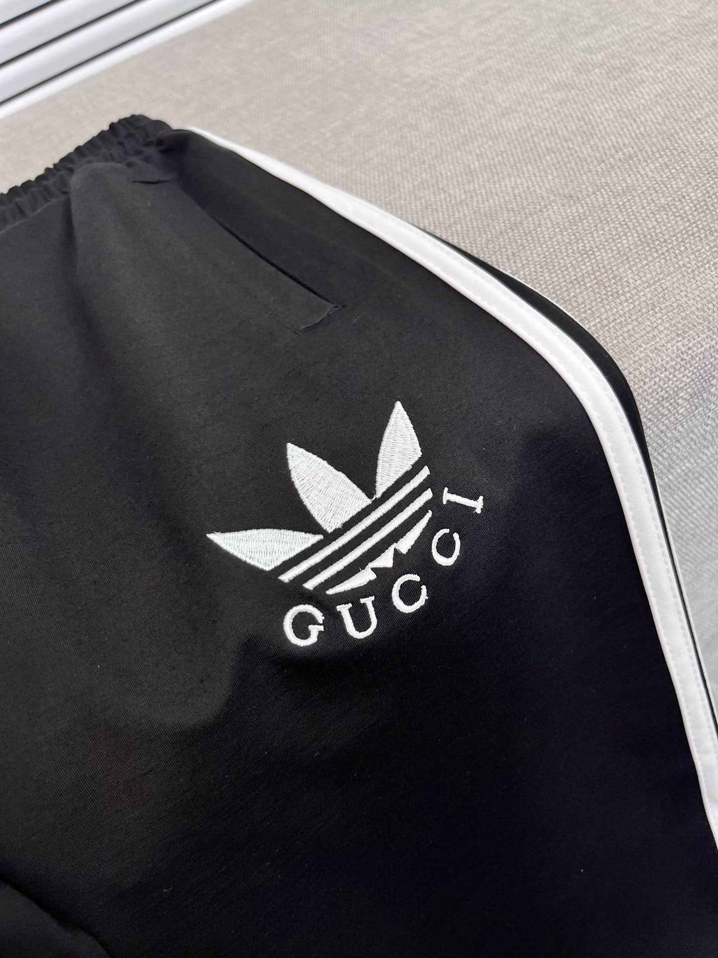 Gucci New Complete Suit