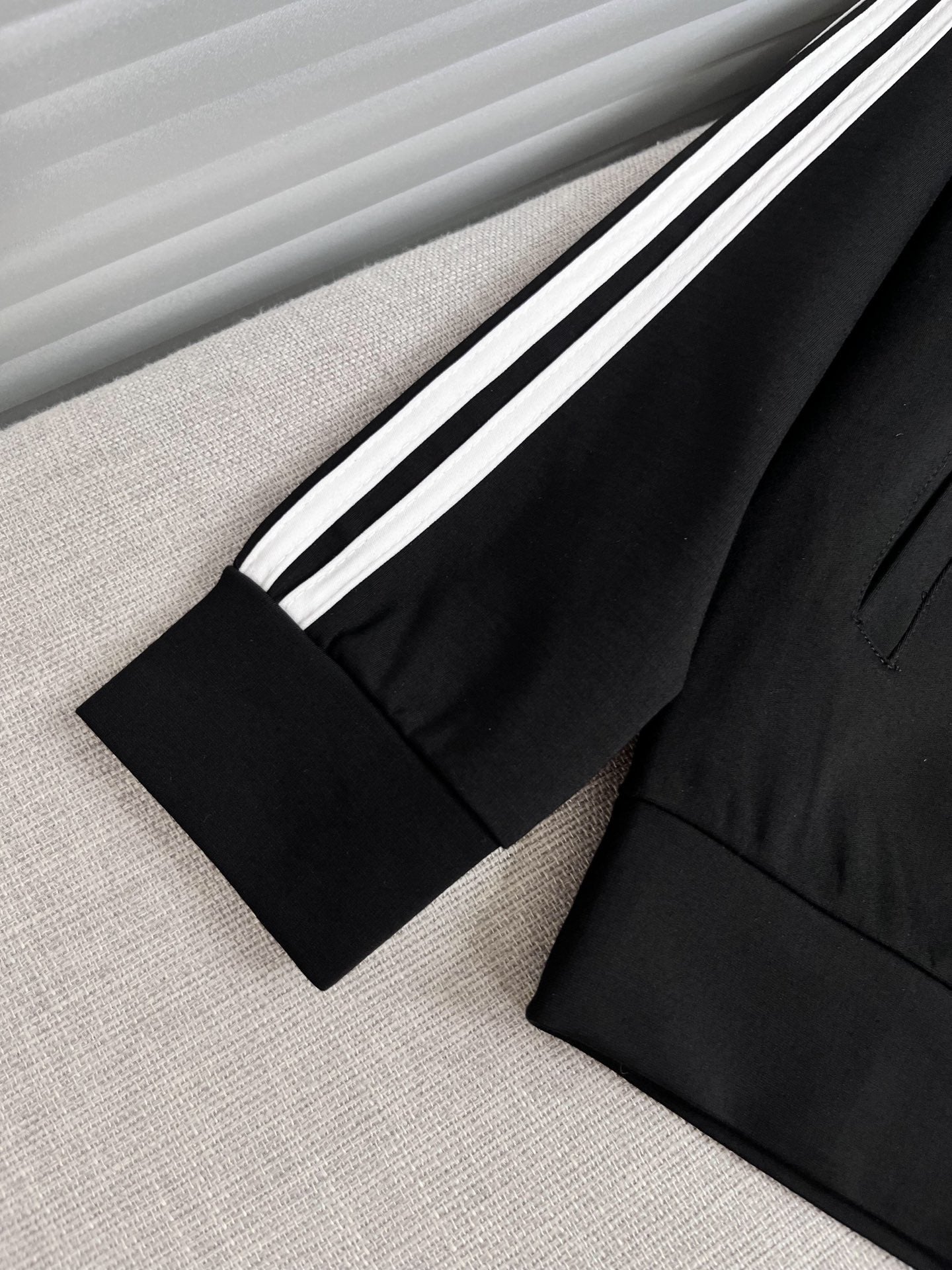 Gucci New Complete Suit