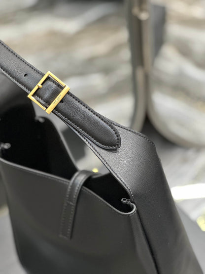 YSL Explosive Style LE 5A7 Underarm Bag