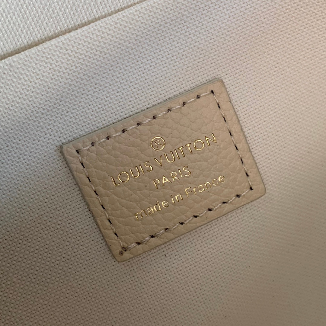 LV FÉLICIE POCHETTE Chain Bag