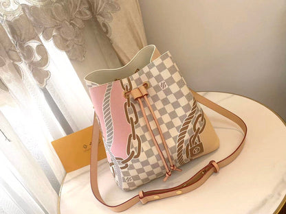 LV NeoNoe Monogram Bag