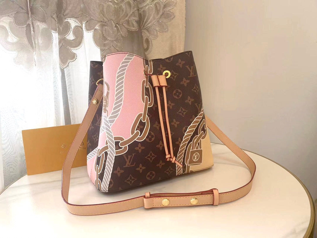 LV NeoNoe Monogram Bag