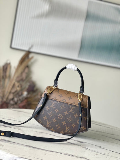 LV Tilsitt Monogram Bag