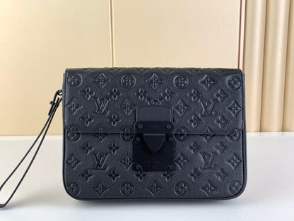 LV S Lock A4 Pouch