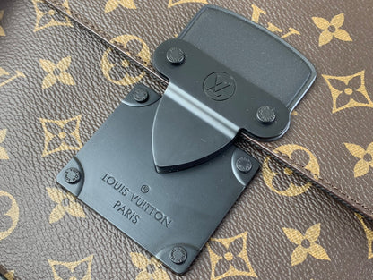 LV S Lock A4 Pouch
