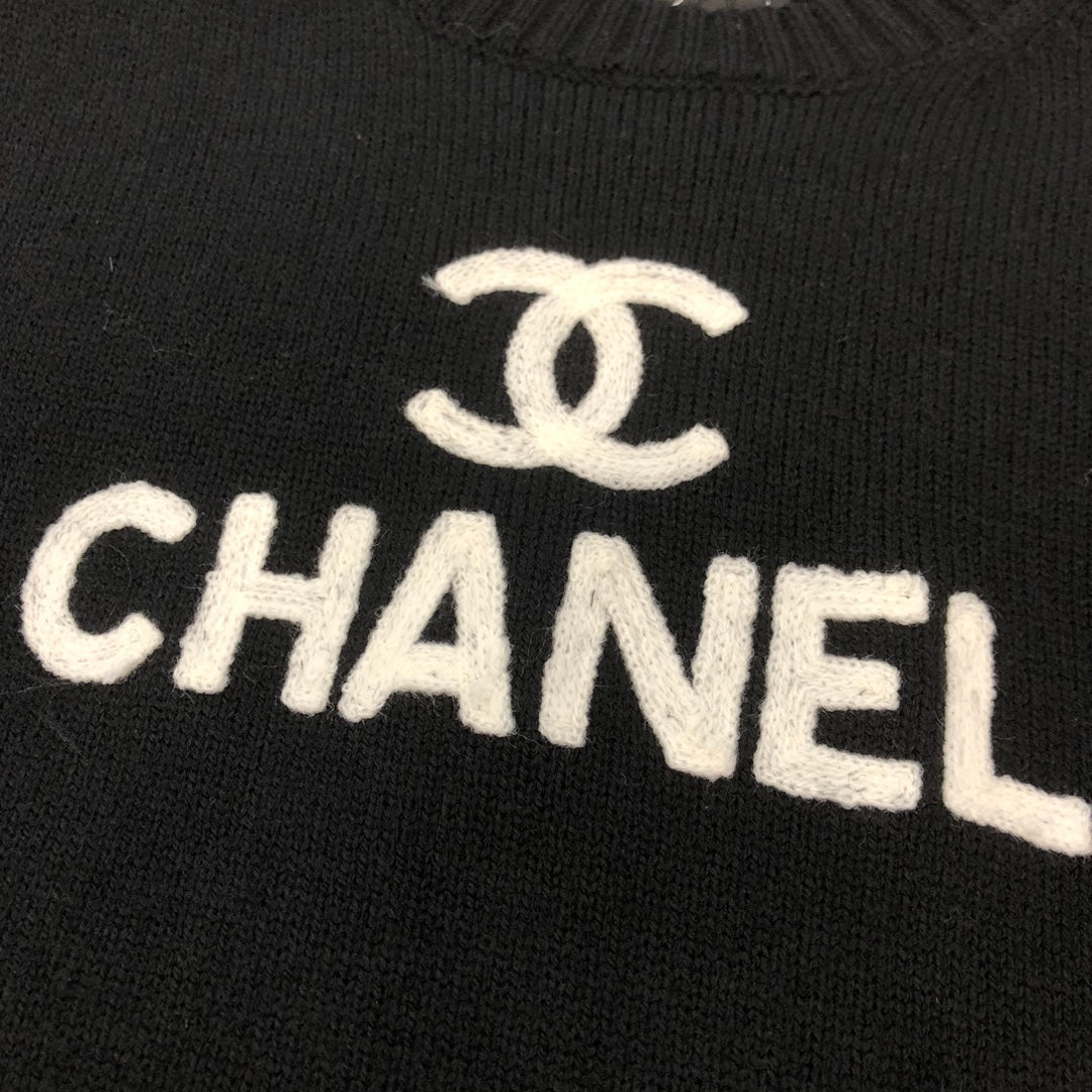 CHANEL New Short-Sleeved Knitted Top